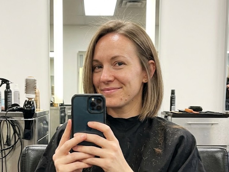 Chin-Length Blunt Bob With Internal Layers That Remove Weight