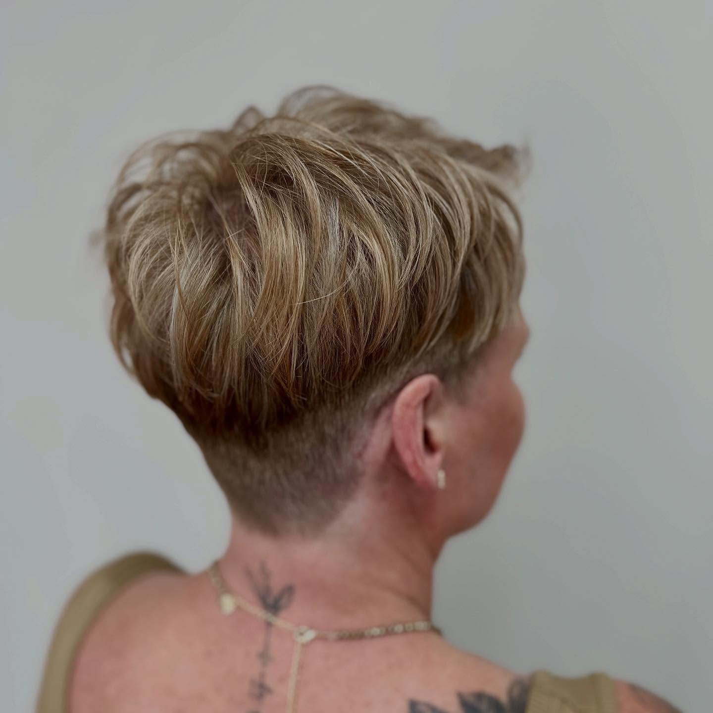 Nape Undercut with Textured Top