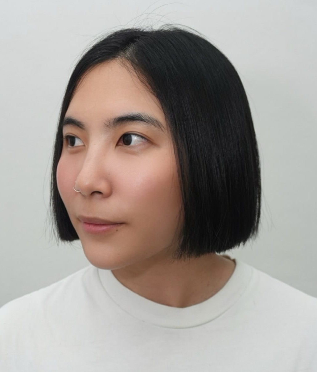 Jaw-Length Blunt Bob with Middle Part