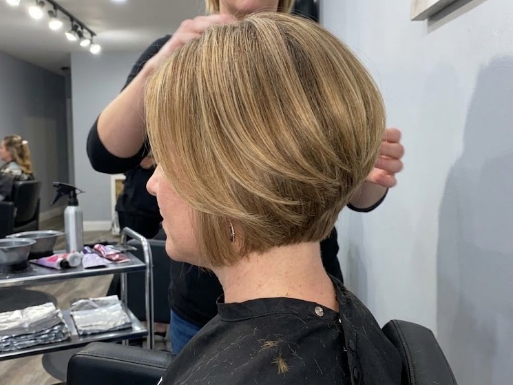 Stacked Layered Bob With Graduated Volume at the Back