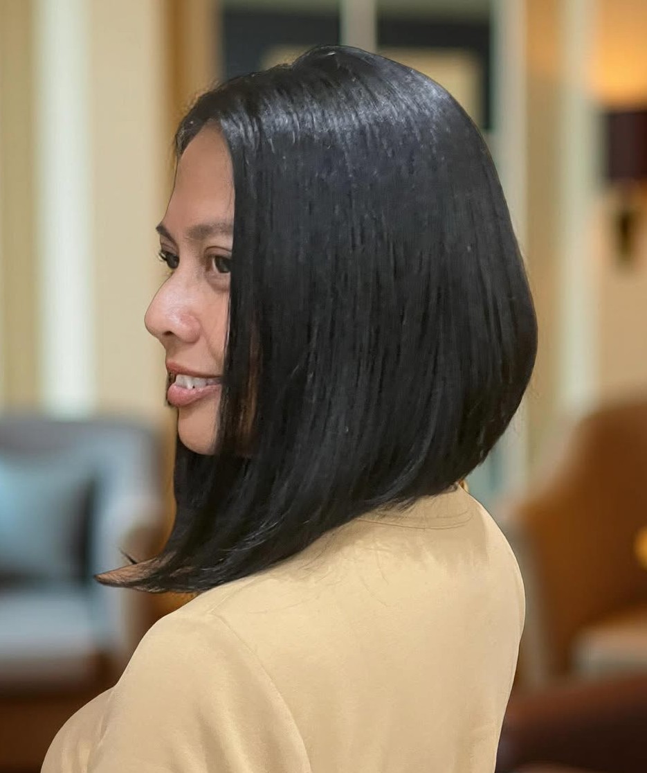 Straight Black Inverted Bob Haircut