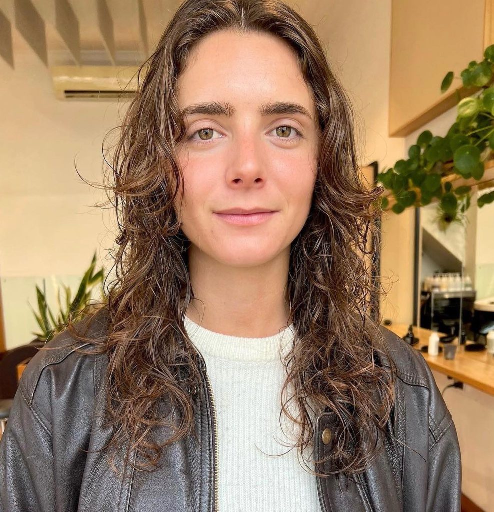 Air-Dry Friendly Long Layered Haircut on Medium Wavy Hair with Lived-In Texture