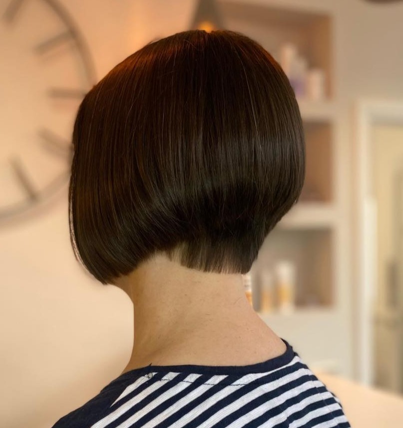 Short Classic Dark Brown Inverted Bob
