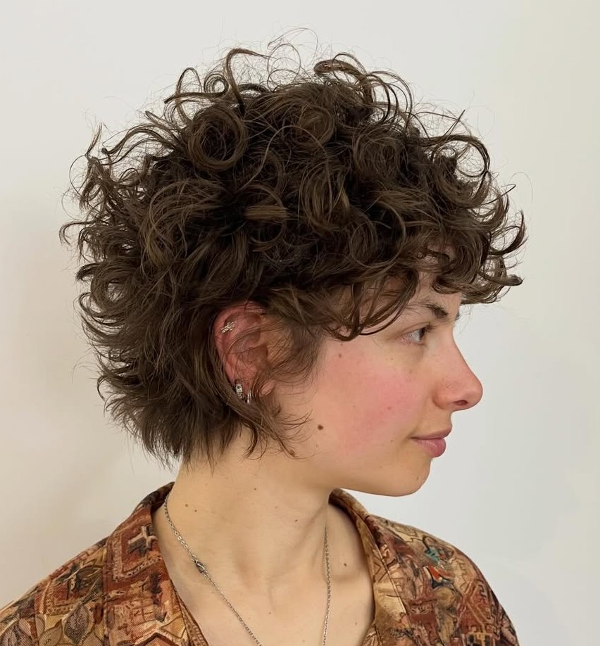Pixie Grow-Out Salon Visit and Consultation with Hairstylist