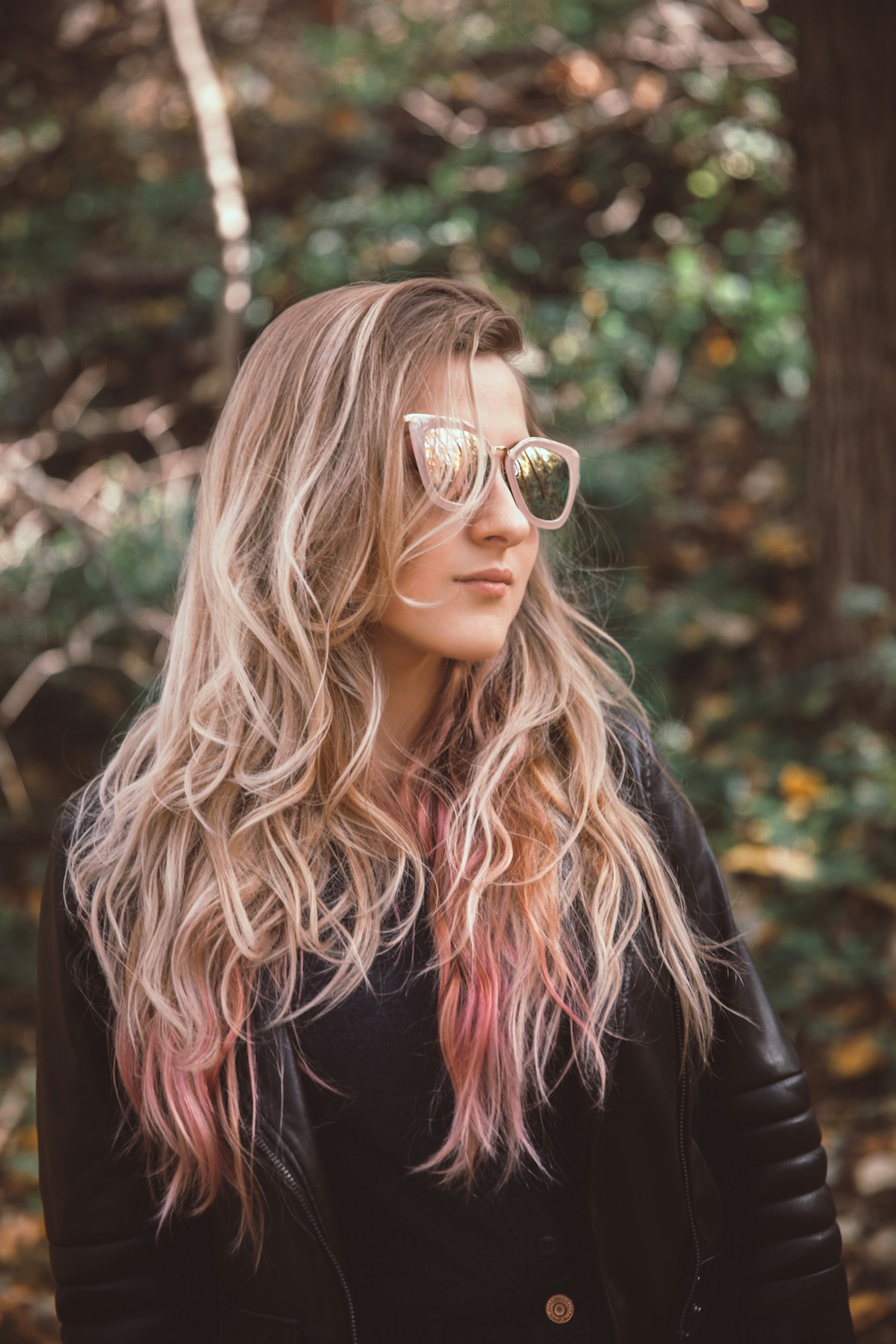 Long Wolf Cut for Women With Soft Layers and Curtain Bangs