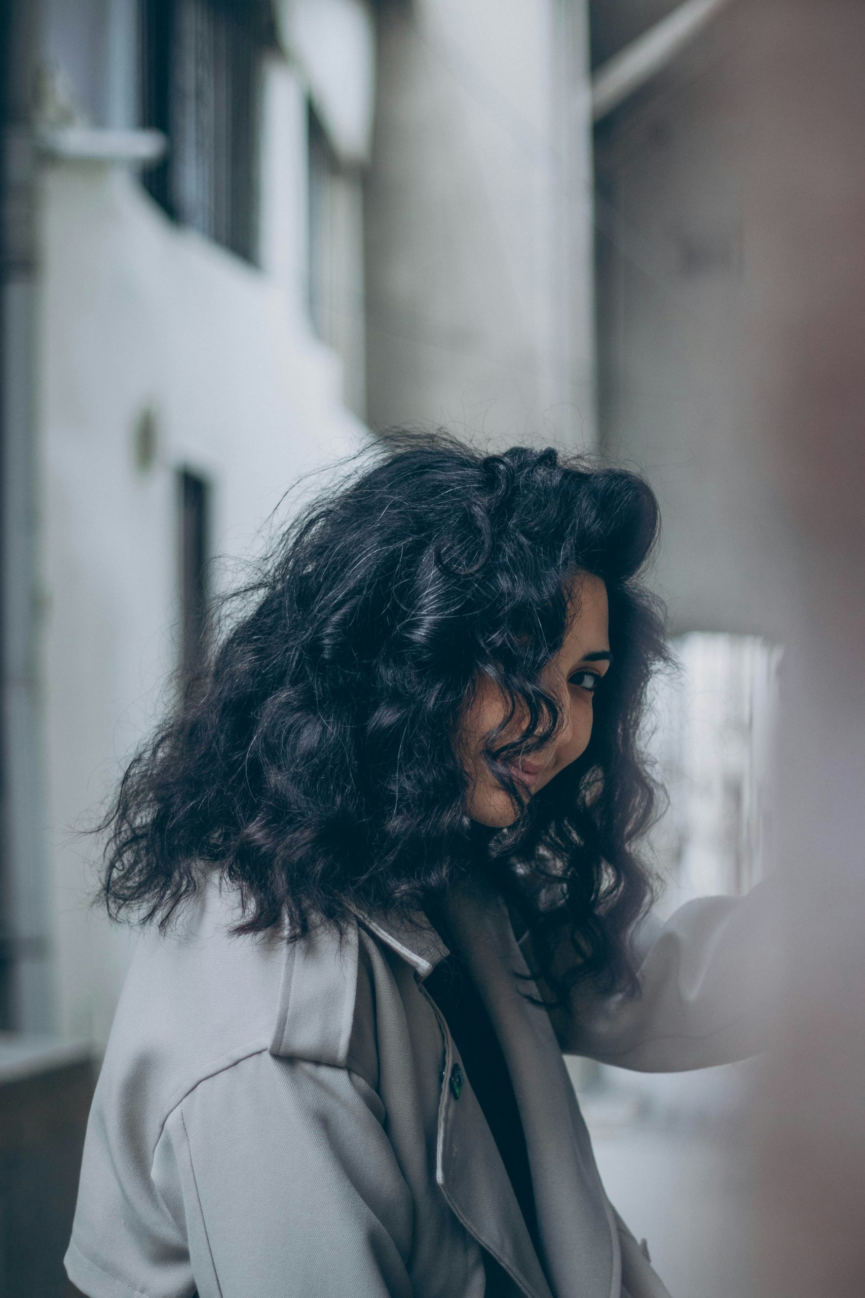 Air-Dry Shag Haircut How to Style Without Heat Air-Dry Shag Haircut with Soft Textured Layers and Curtain Bangs on Medium Wavy Brunette Hair