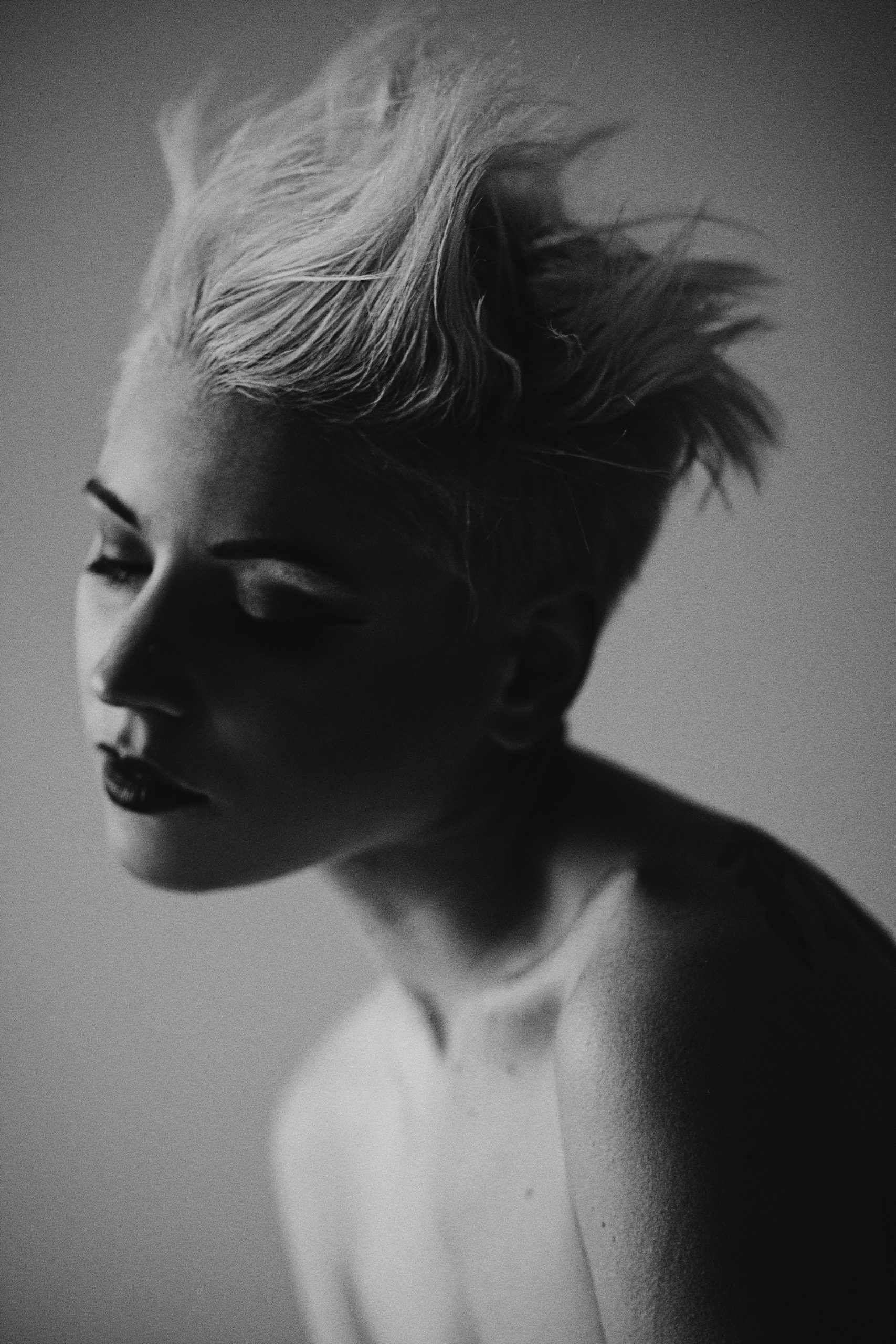 Choppy Razor-Cut Pixie with Piece-y Textured Layers on Fine Blonde Hair