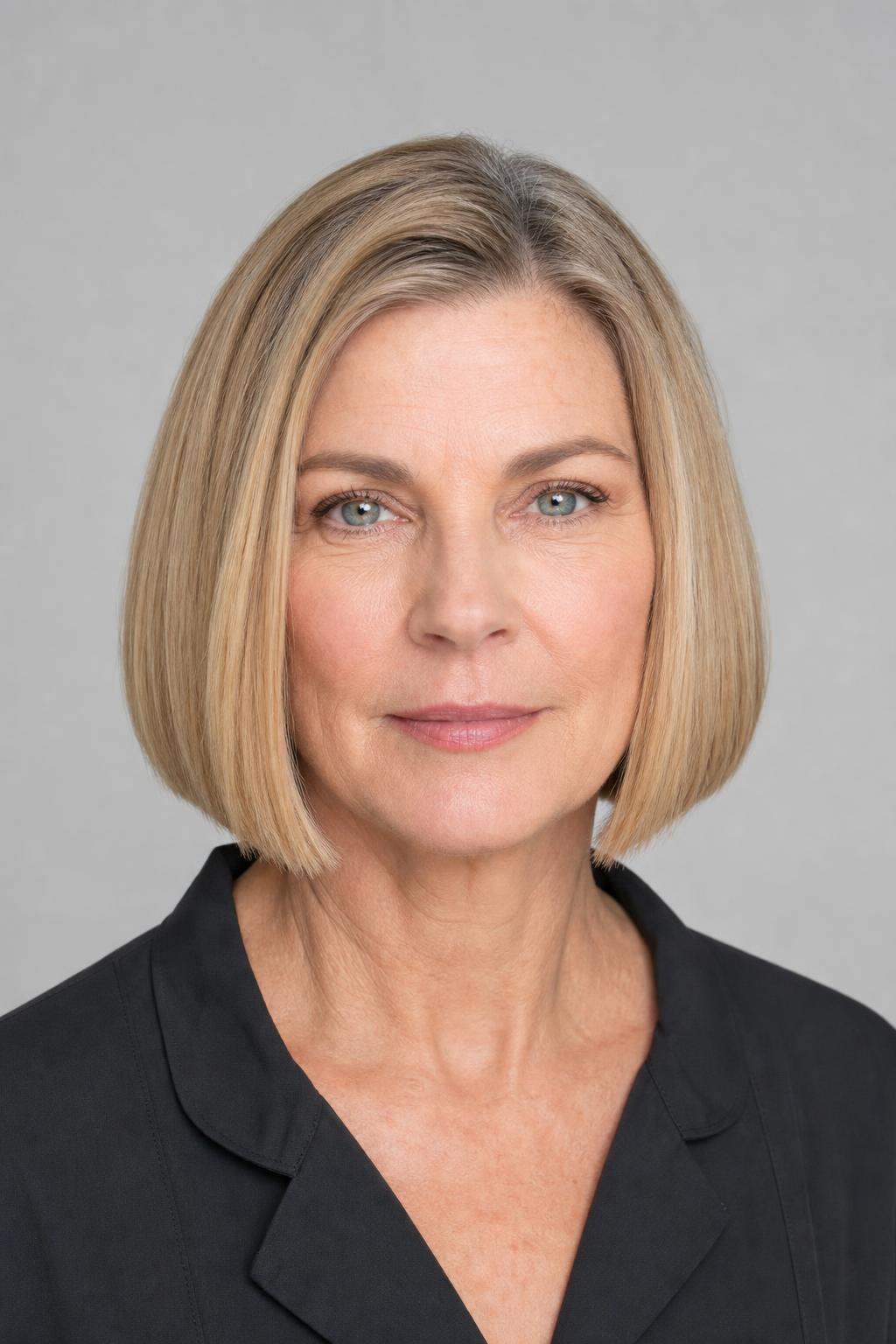 Blunt Bob Falling an Inch below the Jaw Corner on a Square Face Shape